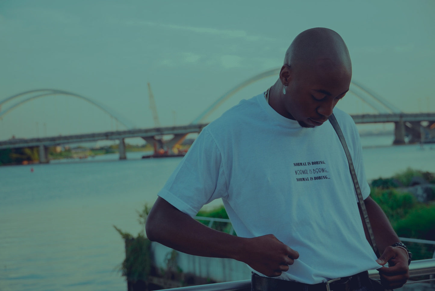 Cloudy days tee